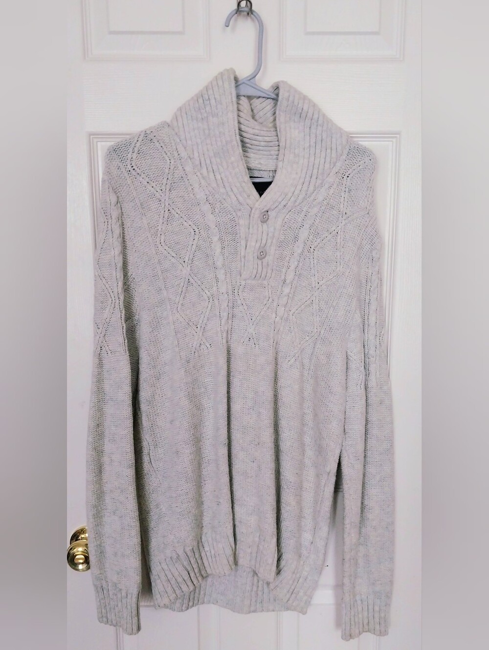 American Eagle Outfitters Mens  Light Gray Cable Knit Sweater Shawl Neck Size M